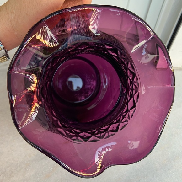 Mosser glass with clear handle, cable grape amethyst pitcher floral leaf pattern - Picture 4 of 16
